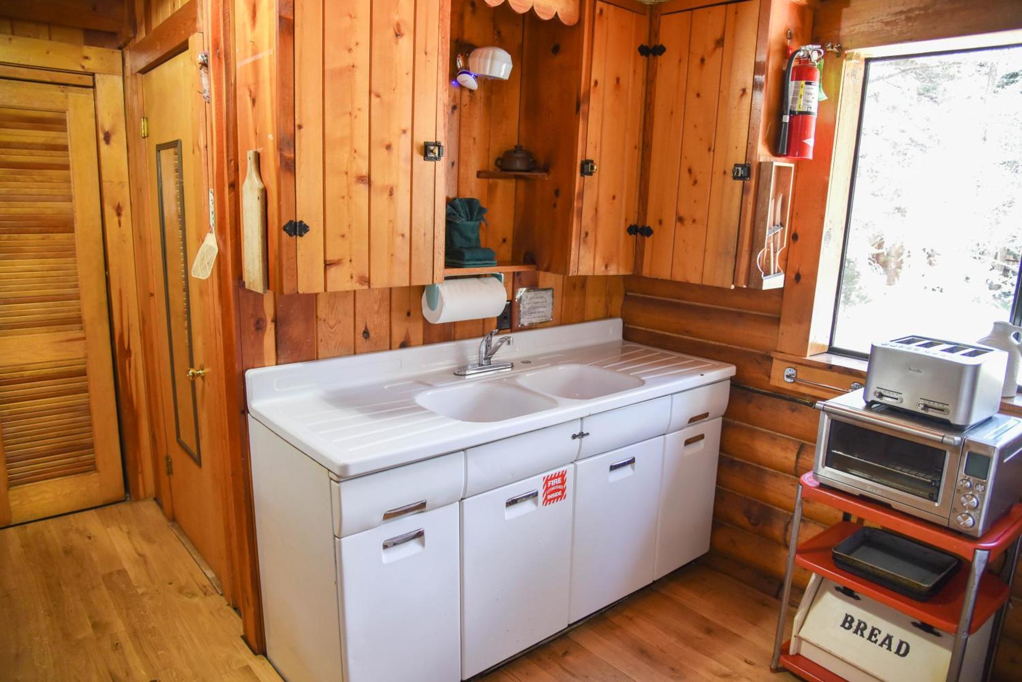 Bear Bait Cabin In Upper Valley With High Speed Wifi 红河 外观 照片